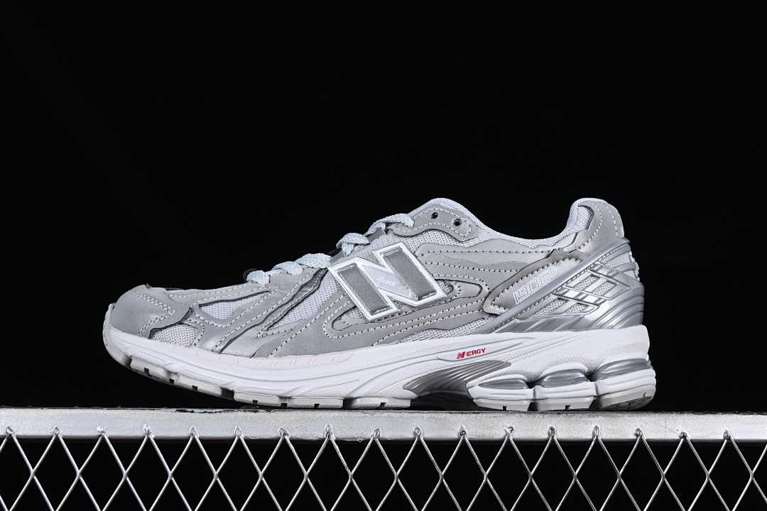 New Balance 1906D Protection Pack Metallic