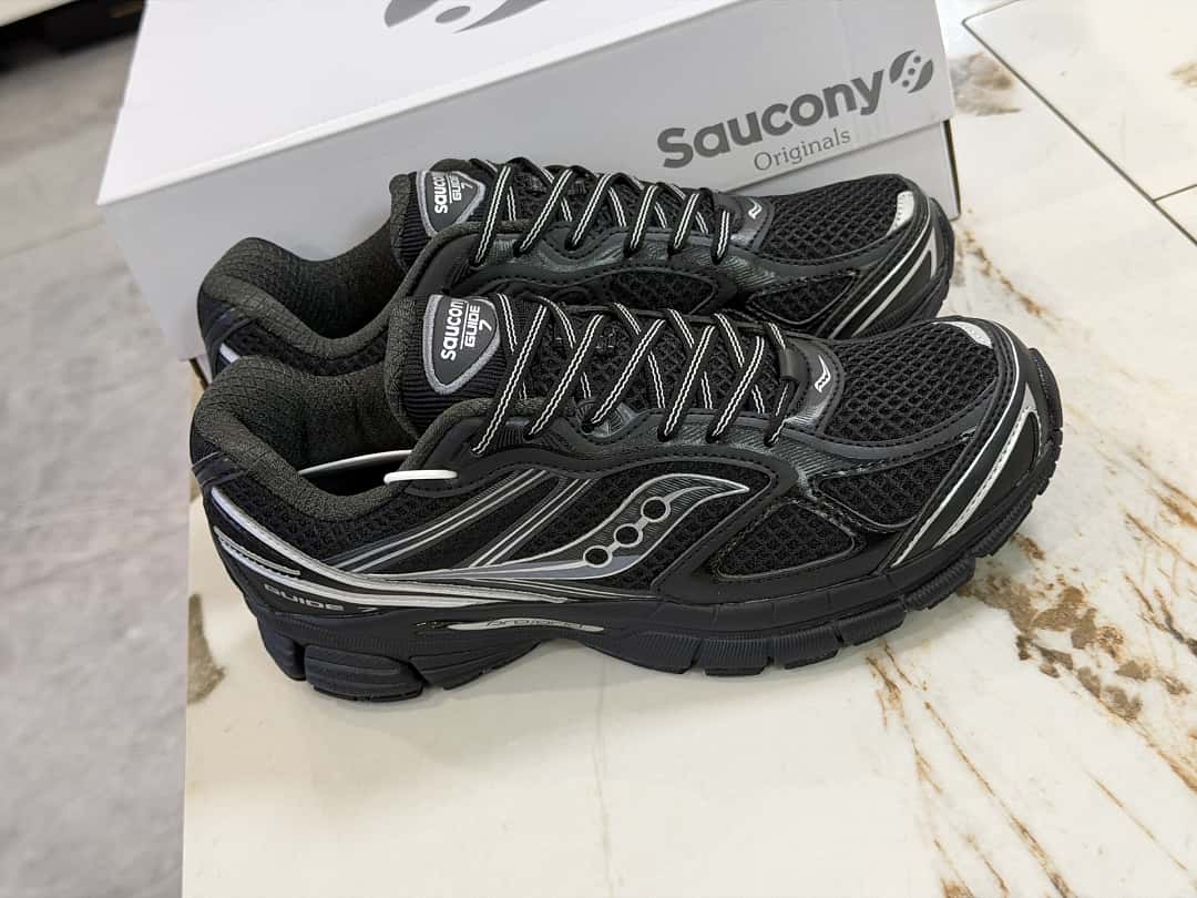 Saucony ProGrid Guide 7 Black