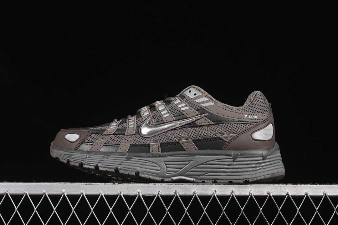 Nike P-6000 Cave Stone / Metallic Silver