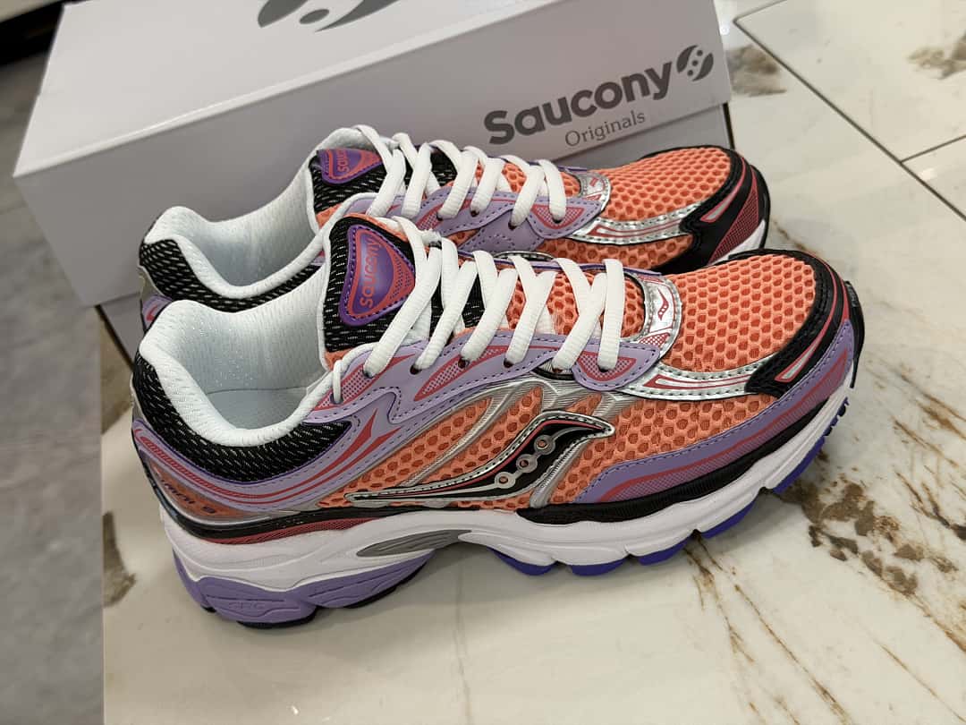 Saucony ProGrid Omni 9 Saumon